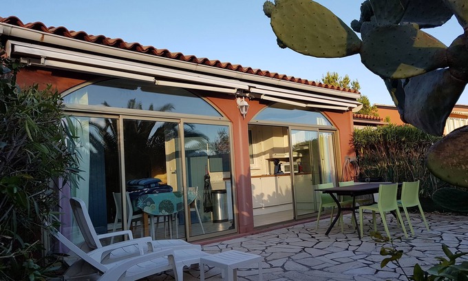Theoule-sur-Mer Villa | Pretty house with garden, sea view, in residence with swimming pool