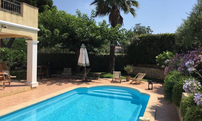 Plage de la Garonnette House | Pretty house with swimming pool near beaches