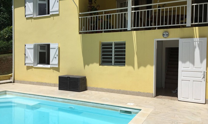 Petit-Bourg House | Pretty low villa composed of a bedroom, a small living room and a bathroom