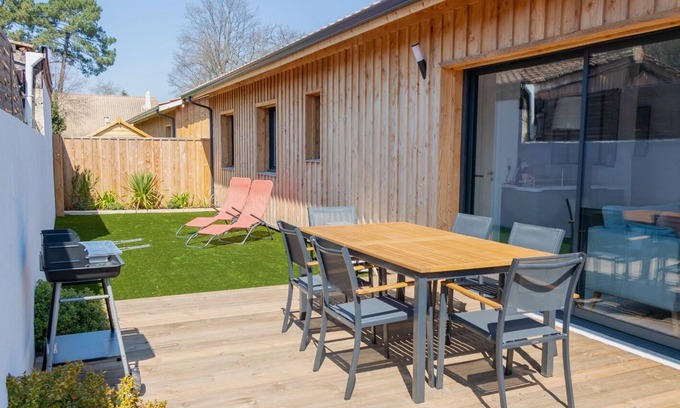 Gujan-Mestras House | Pretty wooden house in the spirit of the Bassin d'Arcachon
