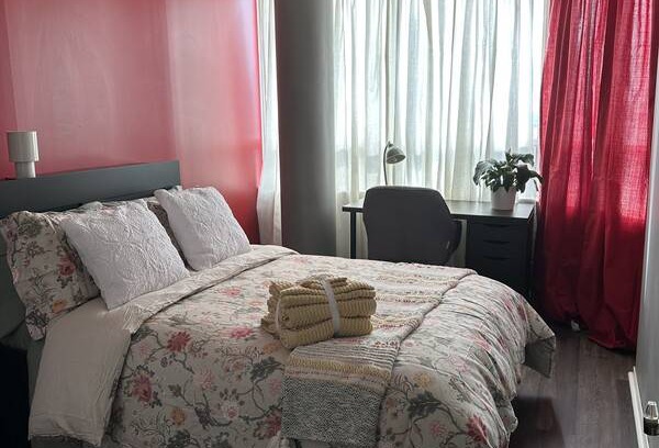 Toronto Resort | Private room ∙ 1 guest