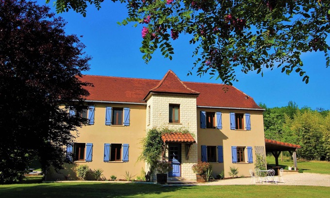 Rouffilhac House | Prices reduced! Private House with Pool. 'Golden Triangle' of the Dordogne.