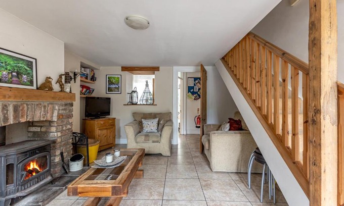 Newcastle House | Priest Bridge Cottage