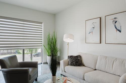 Fort Lauderdale Apartment | Prime 2BR by FLL Airport & Dania Beach Attractions