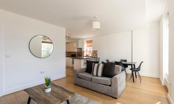 Stockwell Apartment | Prime Location Flats