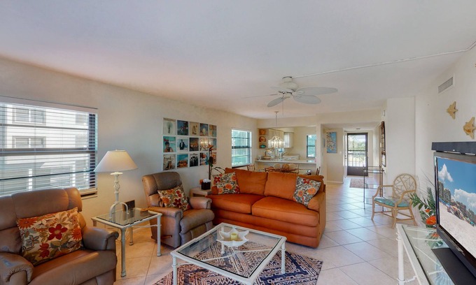 Marco Island Condo | Prime Location I Free Beach Access Directly Across The Street!
