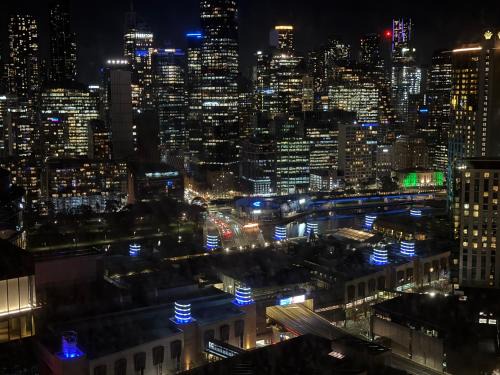 Southbank Apartment | Prime location in Southbank