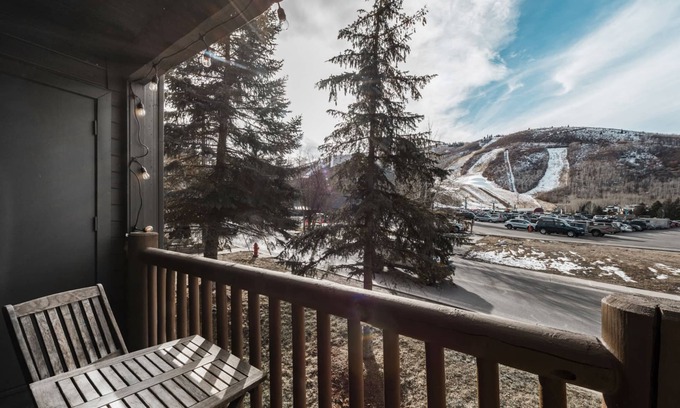 North Park City Condo | Prime Location: Steps to Park City Resort