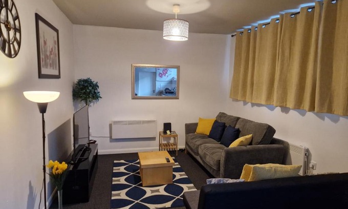 Wallsend Apartment | Primos Suite - Stylish 1 Bedroom in Wallsend