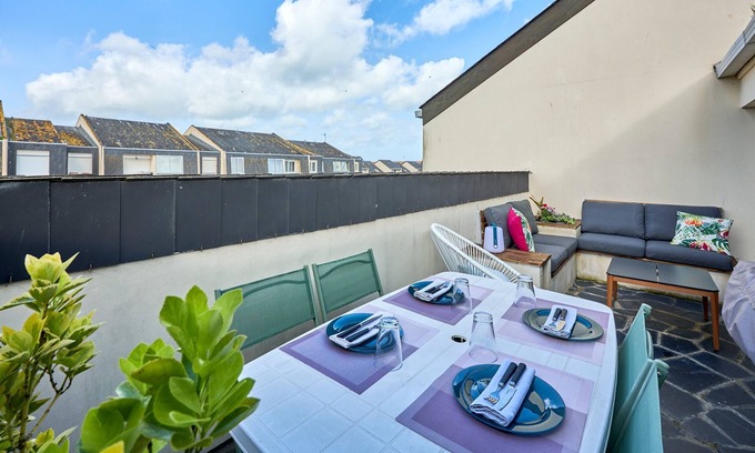 Courseulles-sur-Mer Apartment | Prince - À 500m de la plage - Appt 45m2 + Grande Terrasse