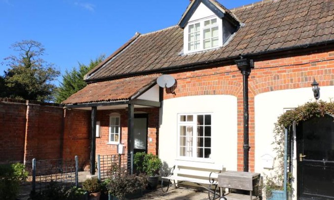 Worton House | Prince Hill Cottages