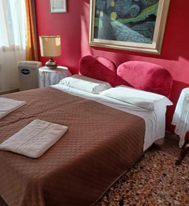 Cannaregio Apartment | Princess Guest House Canal View