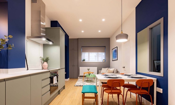 Angel Apartment | Pristine Apartment - Minutes from Angel Tube St