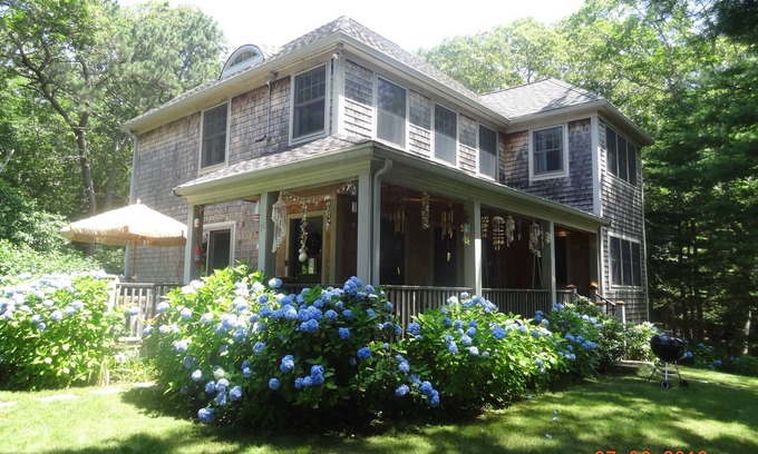 Vineyard Haven House | Pristine with central air and outdoor shower