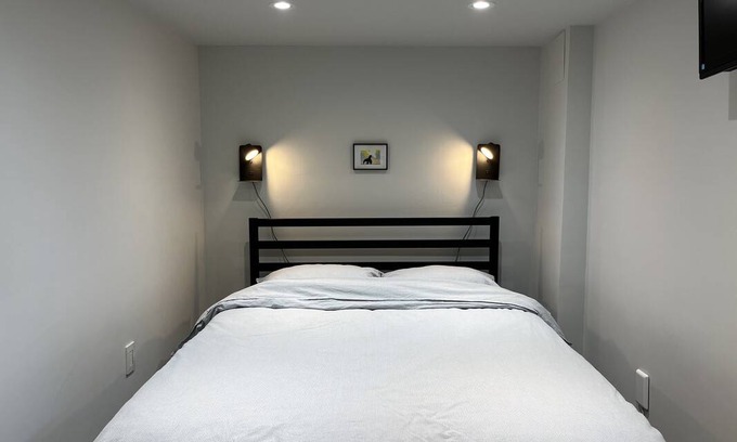 Beaconsfield Village Resort | Private room ∙ 4 guests
