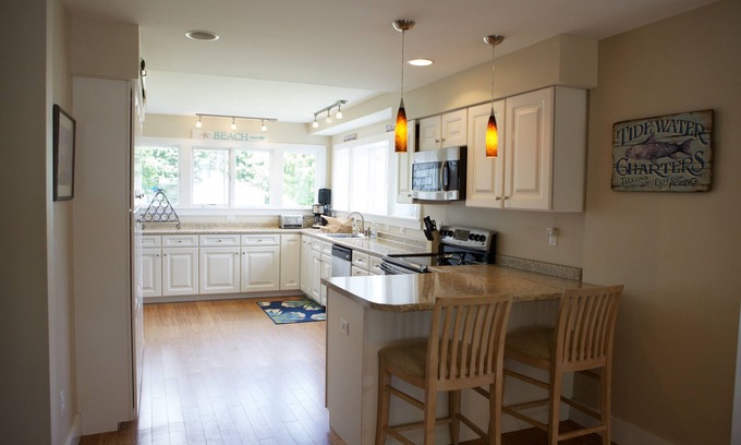 Old Orchard Beach Cottage | Private, 1st Floor Cottage, 5 Minute Walk to Beach- Perfect for Families!