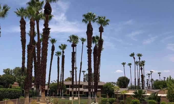 Palm Desert Condo | Private 2 Br 2 Ba End Unit in Ironwood CC