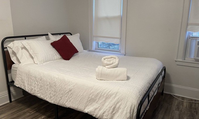 Ocean Hill Apartment | Private 3 Bedroom in the heart of Brooklyn