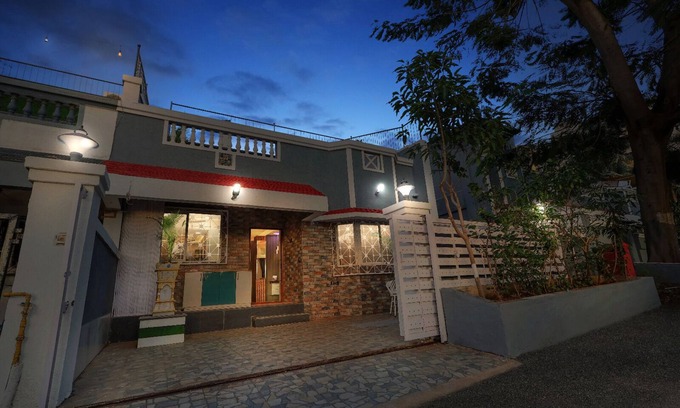 Goregaon East House | Private 3BHK Villa Near Infinity IT Park