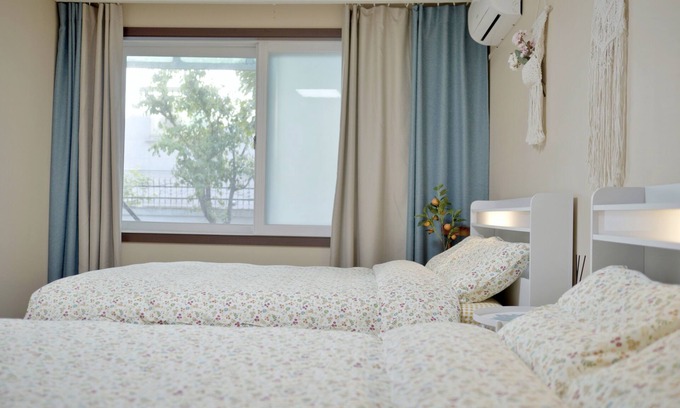 Yeonnam-dong House | [private] 3Rooms+2 Bath Clean&Comfortable+Netflix