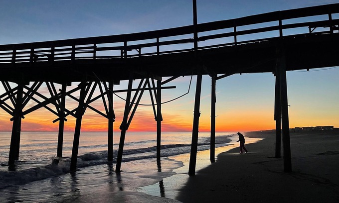 North Myrtle Beach Cottage | Private A-Frame home with HOT TUB and FIREPIT! Two large decks with Ocean views!