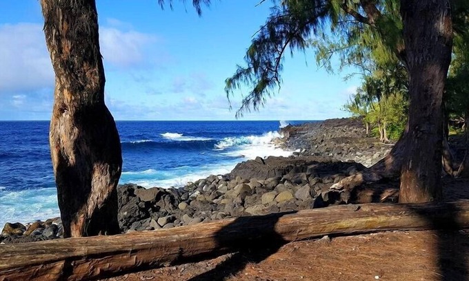 Volcano House | Private and Quiet home on the East side Big Island