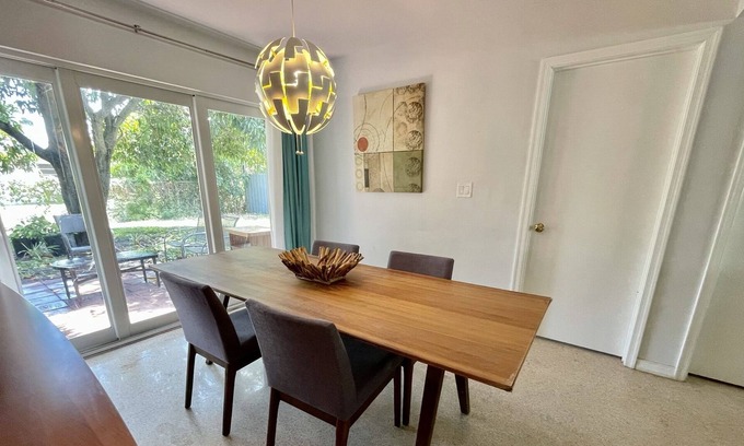 Central Business District House | Private and Spacious 2 Bedroom Home, 2 Bathrooms.
