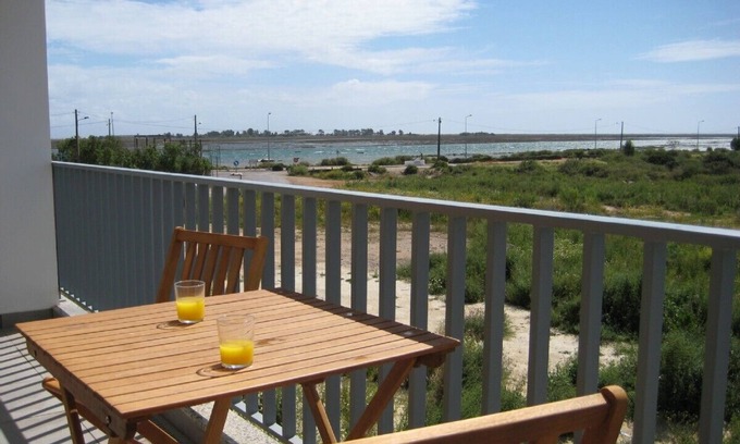Santa Luzia Apartment | Private apartment in prime location with beautiful sea views
