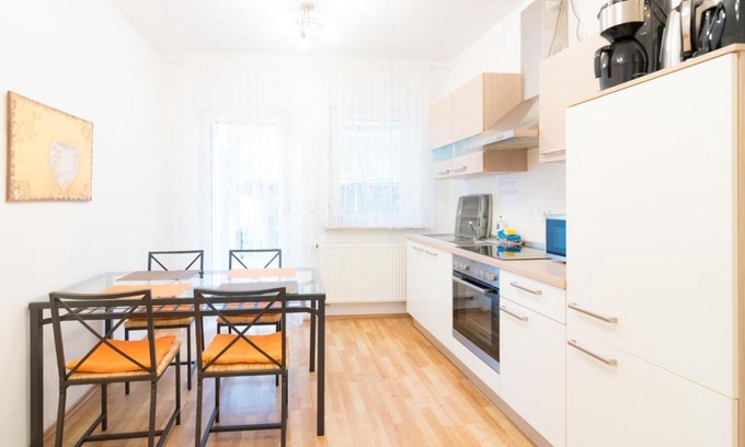 Fuerth Apartment | Private apartments with direct subway entrance