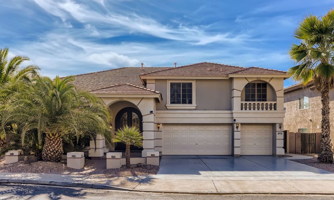 Litchfield Park House | Private Backyard, Golf, Tennis, Spring Training, Wildlife Zoo, Westgate