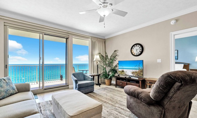 Lower Grand Lagoon Condo | ☀️Private Balcony-Panoramic Gulf Views-Pool-Treasure Island 605☀️
