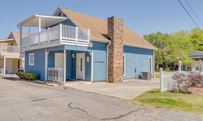 Windy Hill House | Private Beach House, 3 Minute Walk To The Beach + FREE DAILY ACTIVITIES!