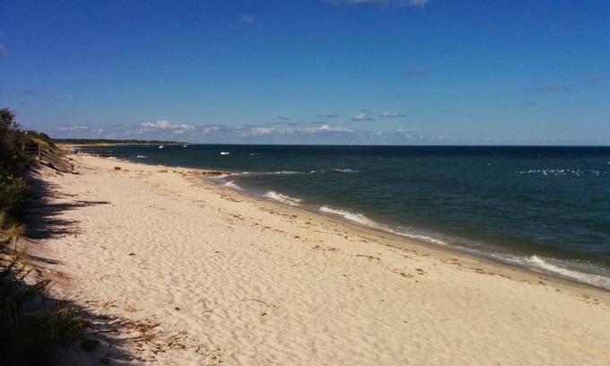 Brewster Cottage | Private Beach. Fabulous Bay Views. WIFI