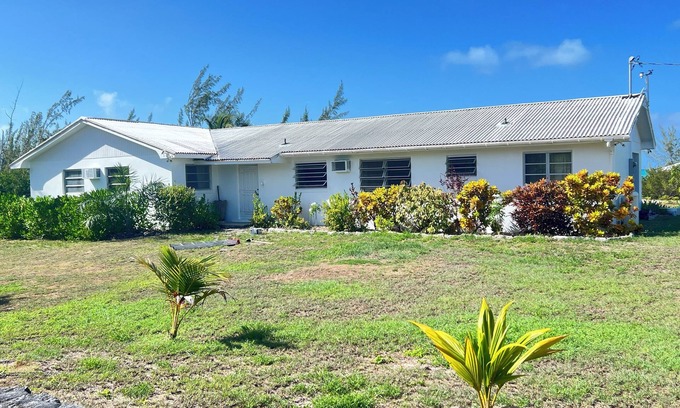 Clarence Town Villa | Private Beach House on Incredible Beach