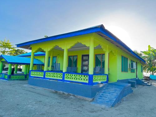 Asaga House | Private Beach House - Barbara's Fale