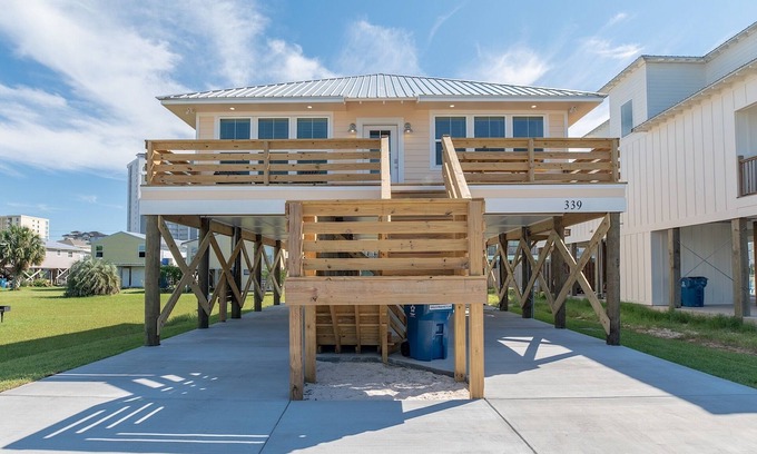 Gulf Shores House | Private Beach House in the heart of Gulf Shores!