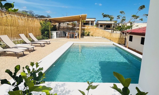 Tamarindo House | Private beach house with fantastic pool area and outdoor kitchen