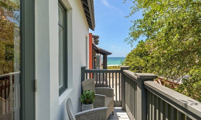 Rosemary Beach Cottage | PRIVATE BEACH/POOL ACCESS-Ultimate Getaway-Gulf Views-Steps to Beach-2 Bikes