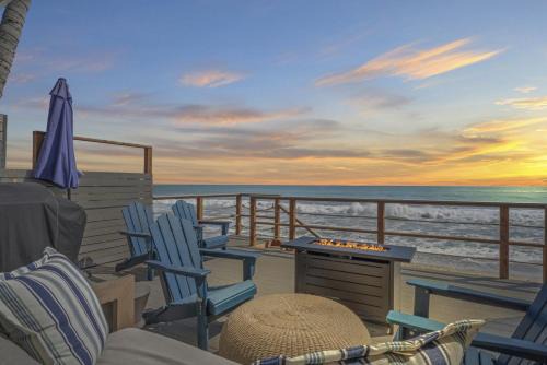 Capistrano Beach House | Private beach toes on the Sand Waterworld