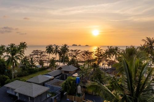 Taling Ngam Villa | Private Beach Villa With Sunset Views-On The Sand