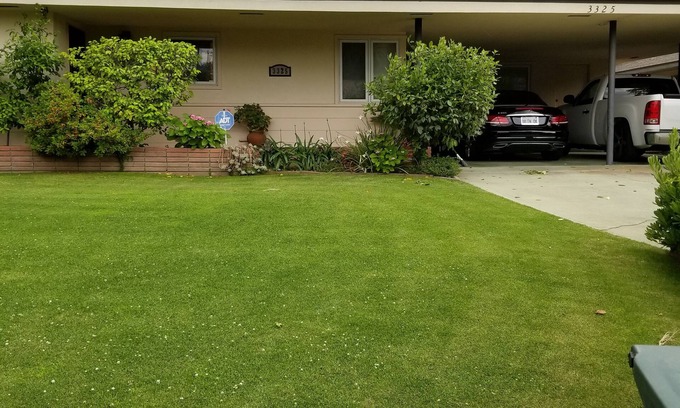 Bakersfield House | Private Bedroom and full bathroom in the heart of Bakersfield