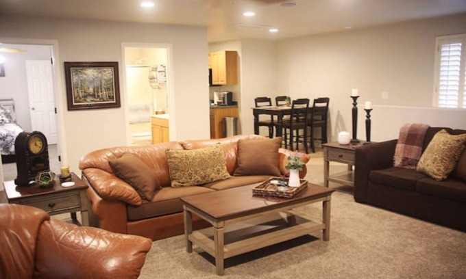 Peoria Apartment | Private Bungalow, separate entrance!