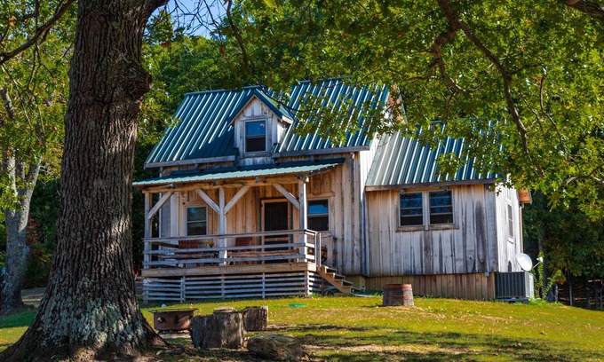 Seaman Cabin | Private cabin on 80 acre farm in Adams County Ohio