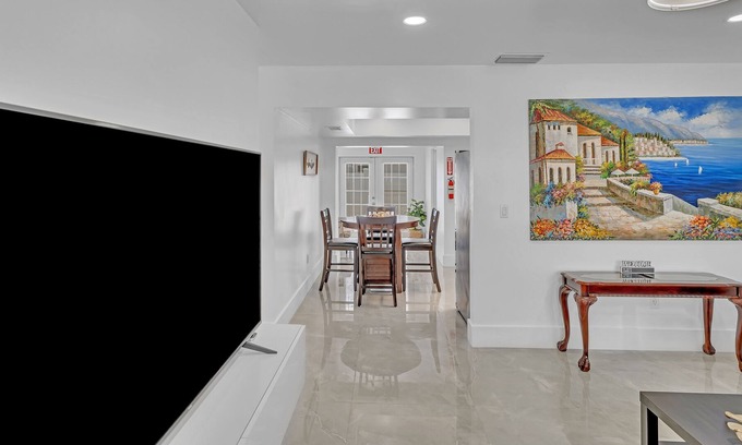 Driftwood Villa | Private CasaBella🌻5Bedroom3Bath 2Jacuzzi Villa
