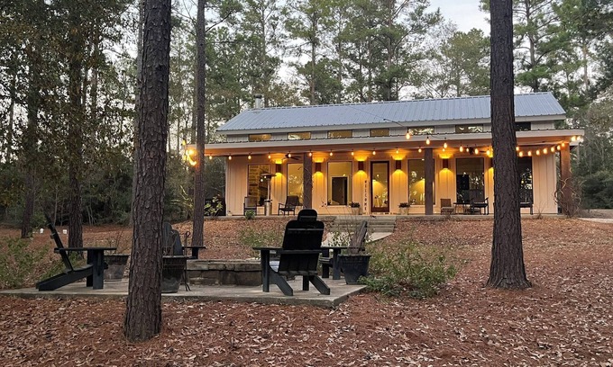 Centralia House | Private country cottage 90 minutes N. of Houston.