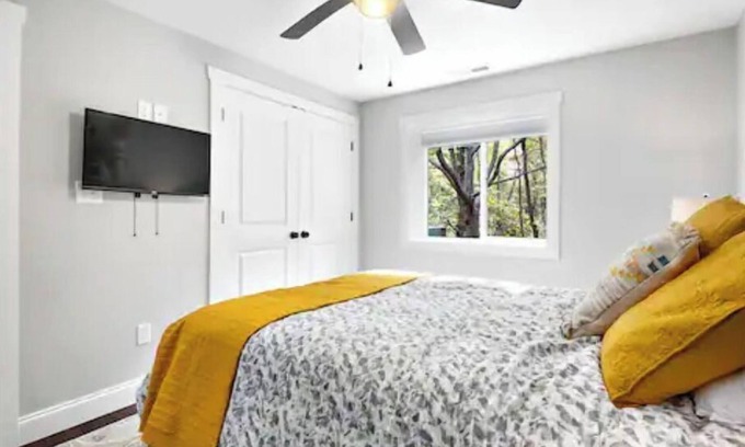 Weaverville Apartment | Private cozy 1 Bedroom Guest Suite; 17 min from downtown AVL