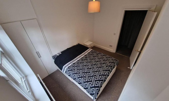 King's Cross House | Private Double Bedroom in King's Cross St Pancras
