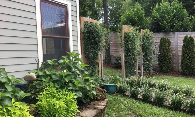 Greenwood Apartment | Private East Nashville Loft, walkable to many award wining restaurants and bars.
