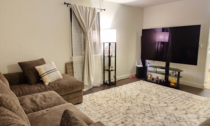 Lafayette House | Private entire 2-bedroom house with cozy backyard & patio close to 4 Downtowns