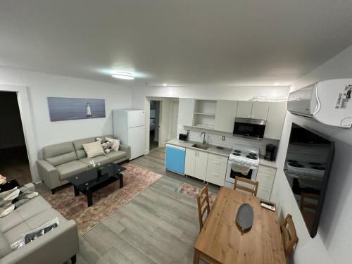 Bedford Apartment | Private Entire Guest Suite in Bedford - 2 Bedroom